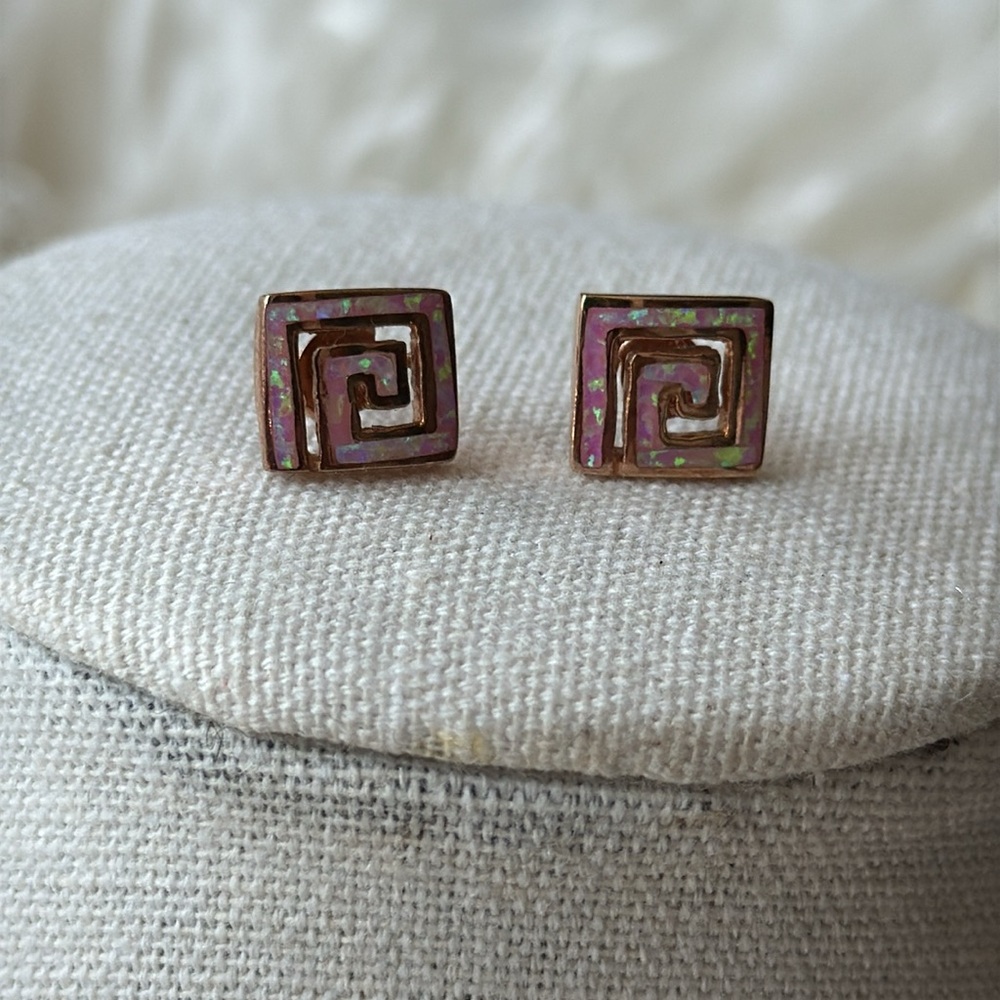 ❌SOLD❌Elegant Grecian-Inspired Pink Opal Set in Rose Gold Over Sterling Silver - Picture 6 of 10